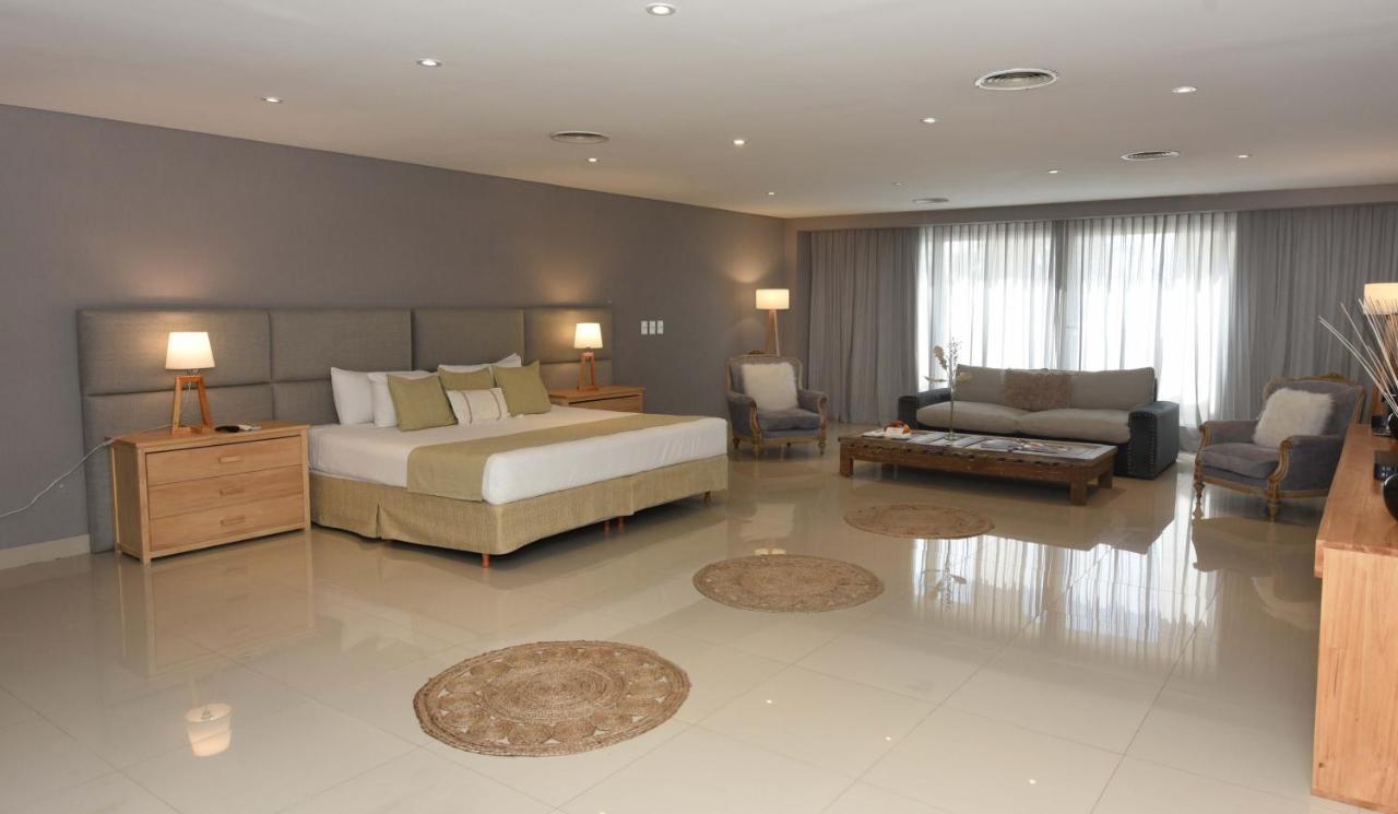 Howard Johnson Resort & Convention Center אזייזה מראה חיצוני תמונה