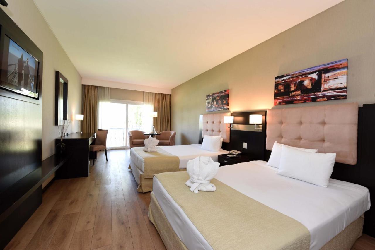 Howard Johnson Resort & Convention Center אזייזה מראה חיצוני תמונה
