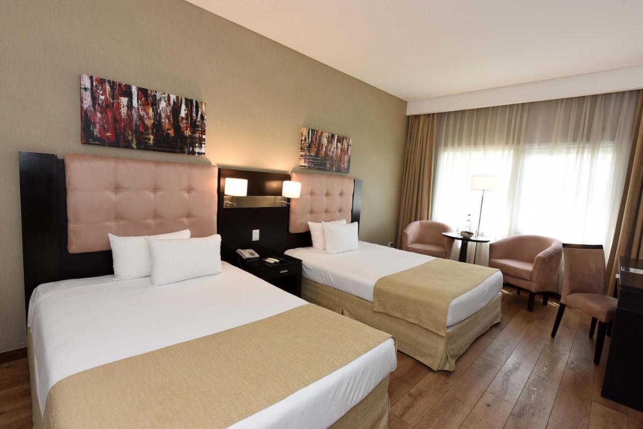 Howard Johnson Resort & Convention Center אזייזה מראה חיצוני תמונה