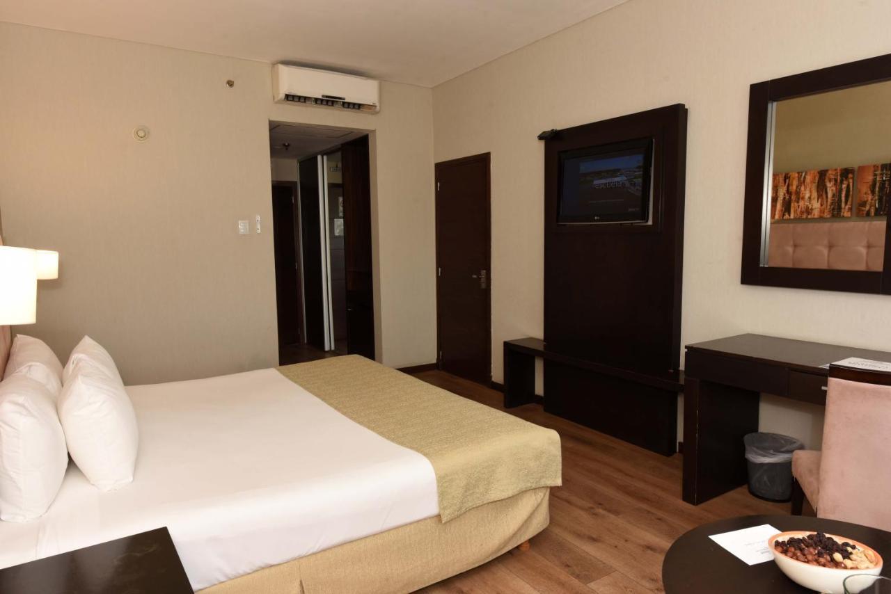 Howard Johnson Resort & Convention Center אזייזה מראה חיצוני תמונה